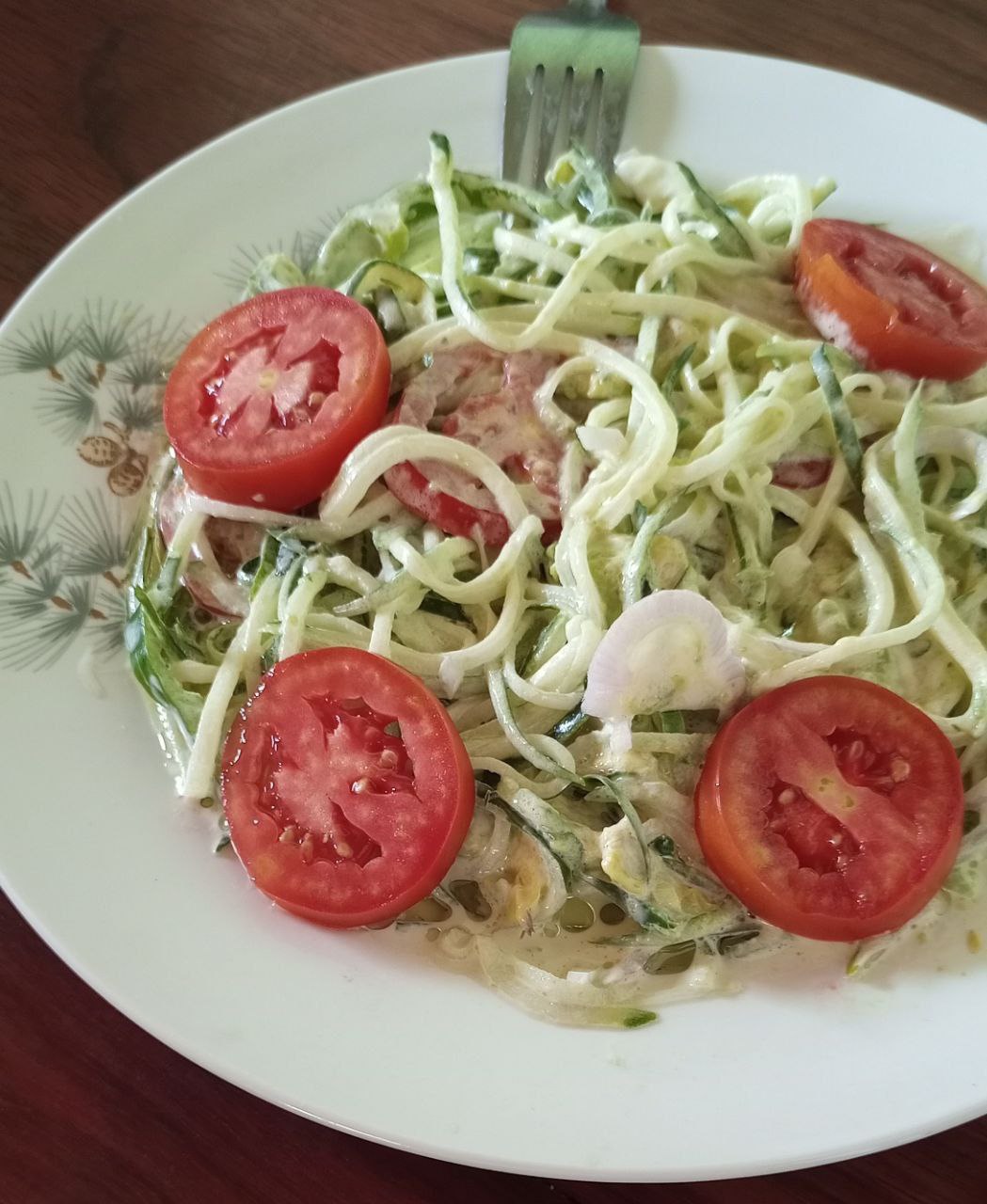 Salade de concumbre par Dr Tonji Neba
